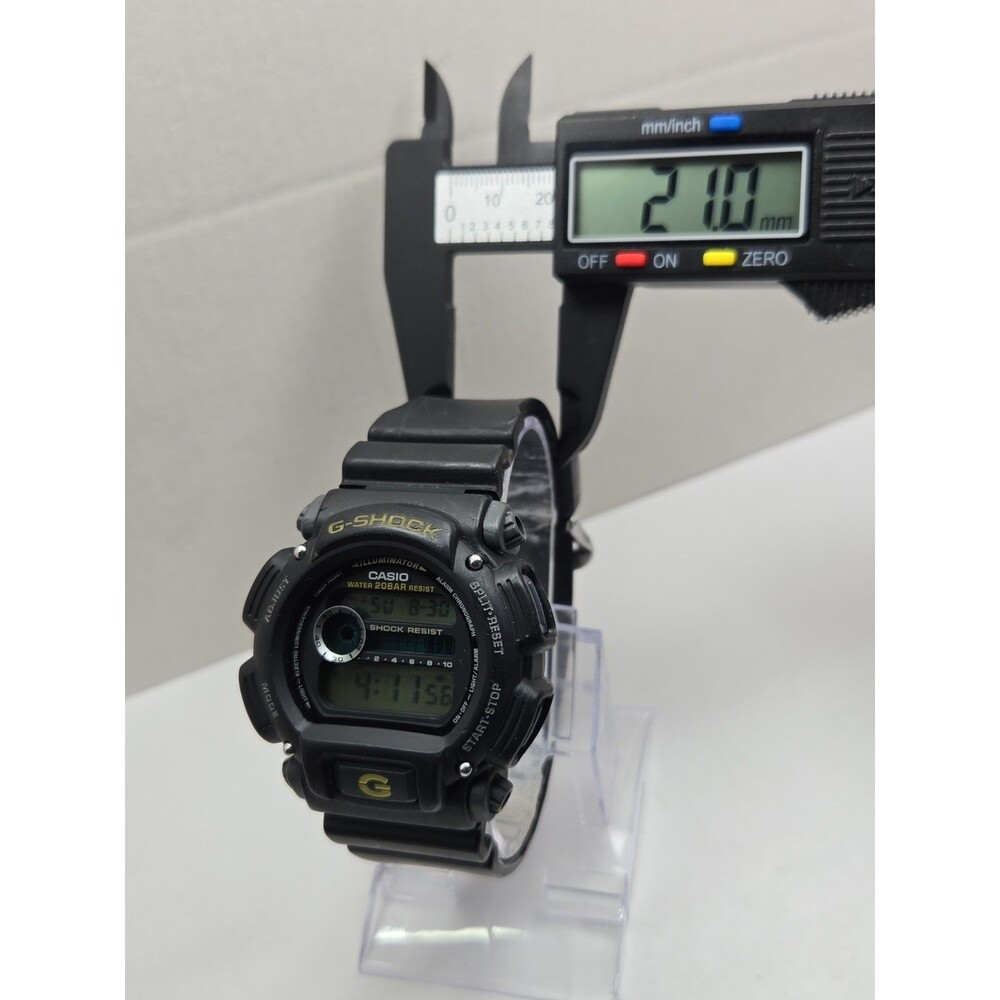 Casio G Shock Mens Digital Black Yellow 200M Illuminator Chronograph New Battery - Picture 6 of 11